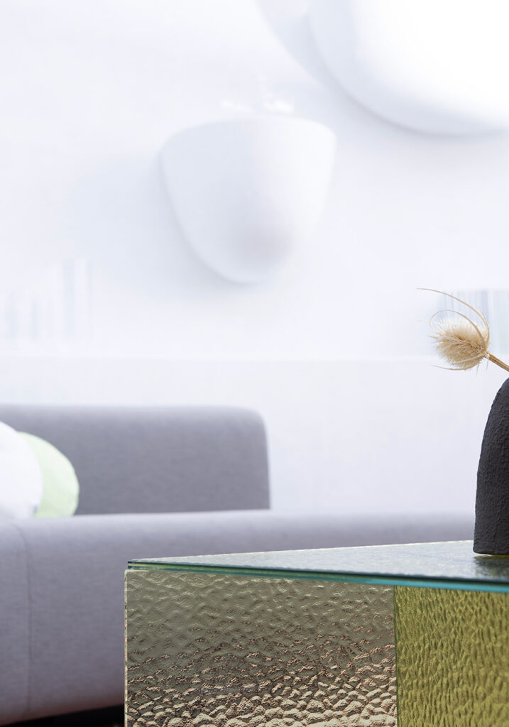 low Active Area_DH 2020_sidetable Aspa by MUT for Pupo_image by Daniela Trost_3