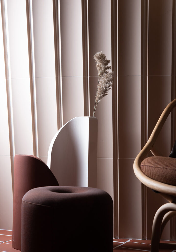 low Das Haus 2020_Walltiles Bow by MUT for Harmony_Cala Vases by MUT_Bao Puff by MUT for LaCividina_Armadillo by MUT for Expormim_imagine by Daniela Trost